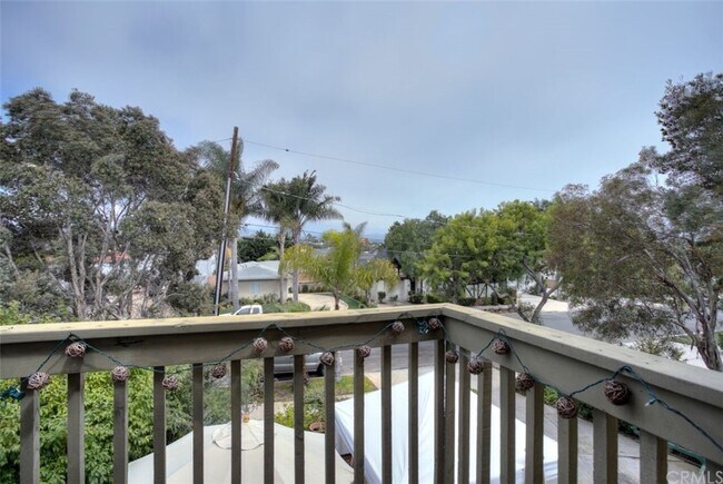 Photo - 34112 Street of the Ruby Lantern