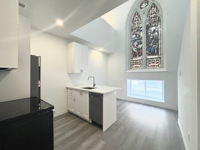 Photo - 16 West Avenue S Unit 104