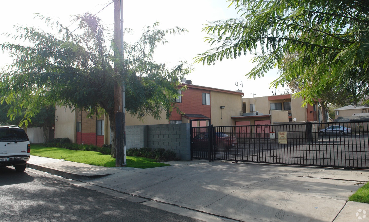 Elmer Gardens - Elmer Gardens