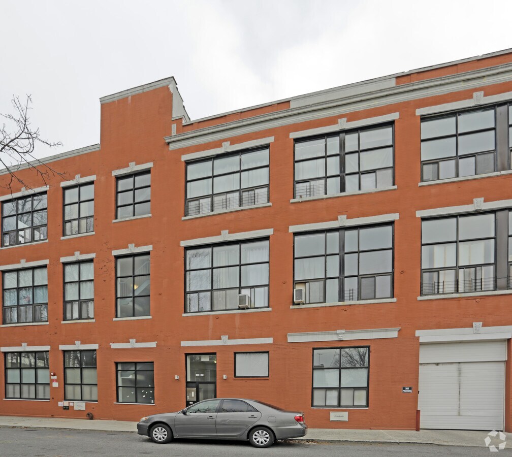 Photo - 10005 92nd Ave