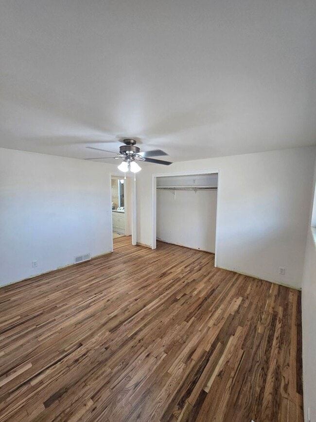 3723 Kewanee Dr Unit Basement