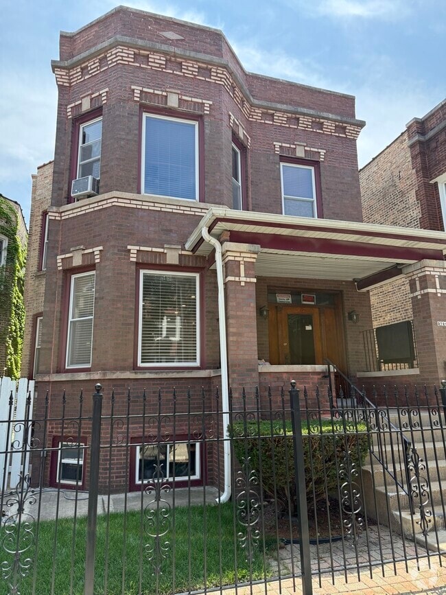 Building Photo - 3721 W Belden Ave Unit 1 Rental