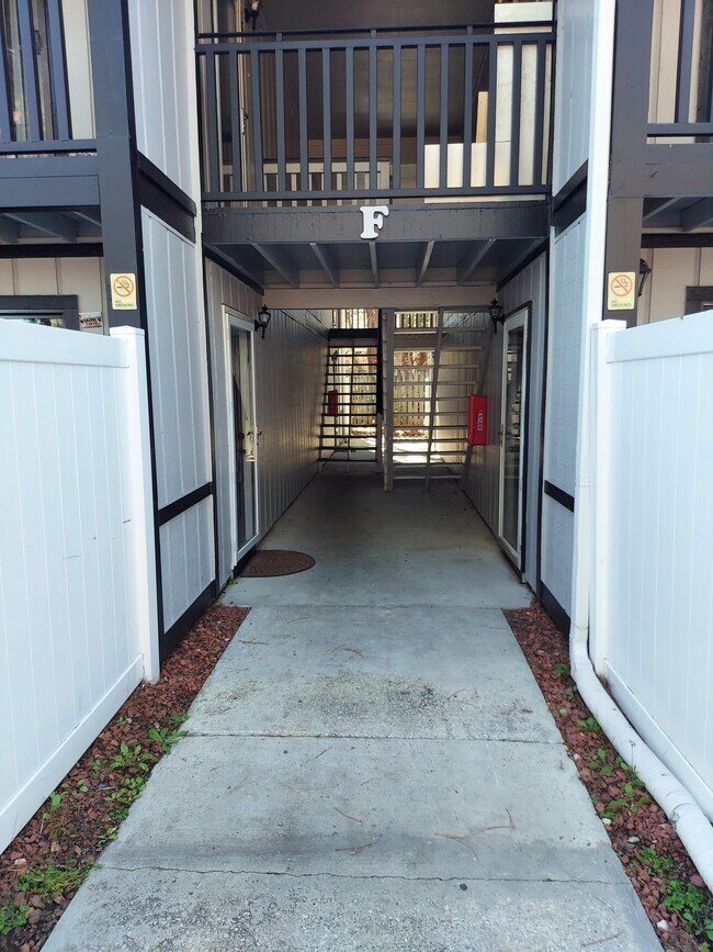 950 Forestbrook Rd Unit F4