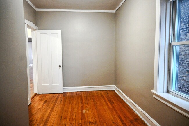 Photo - 5527 W Potomac Ave