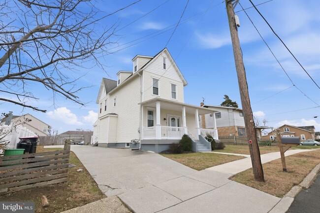 Photo - 810 Central Ave