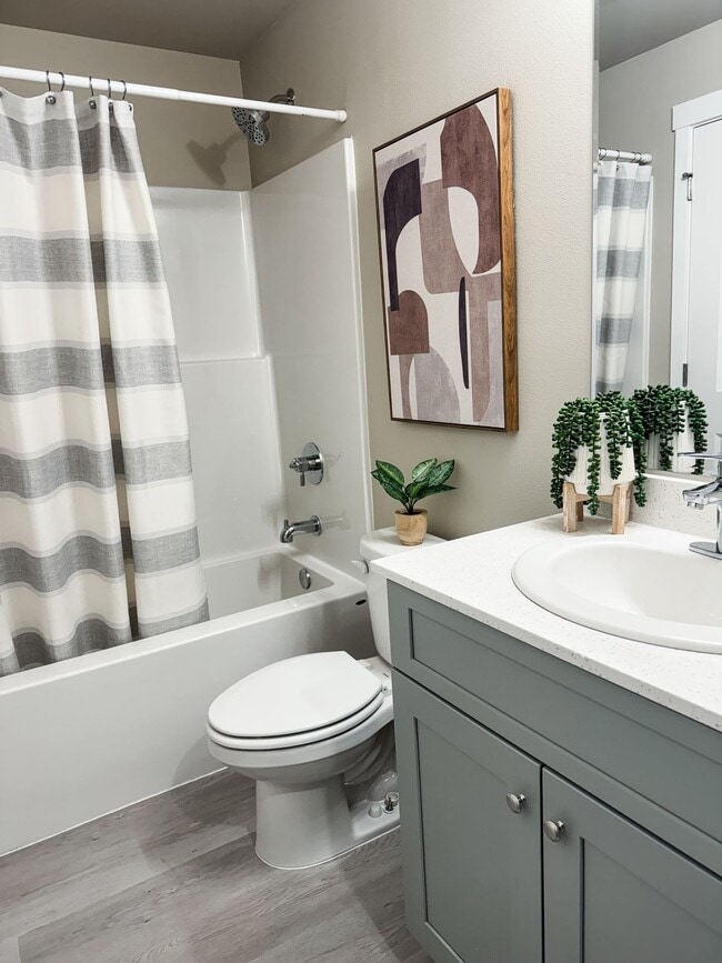 Photo - Swan Grove Apartments