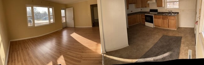 Photo - 2018 E 7th St