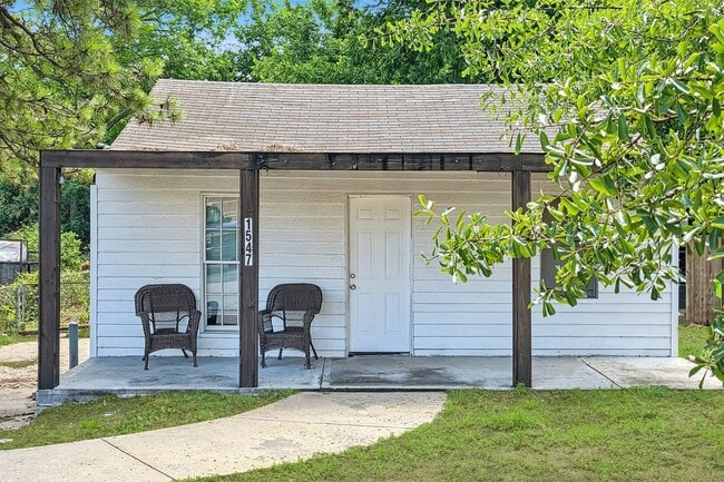 Building Photo - Cozy Marietta Ranch Near Marietta Square – Housing Vouchers Welcome