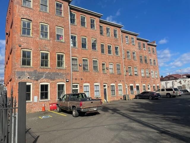 Photo - 588-612-612 E Main St Unit 590B