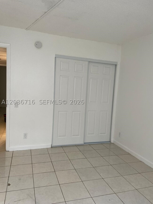 Photo - 4527 Treehouse Ln Unit 3B