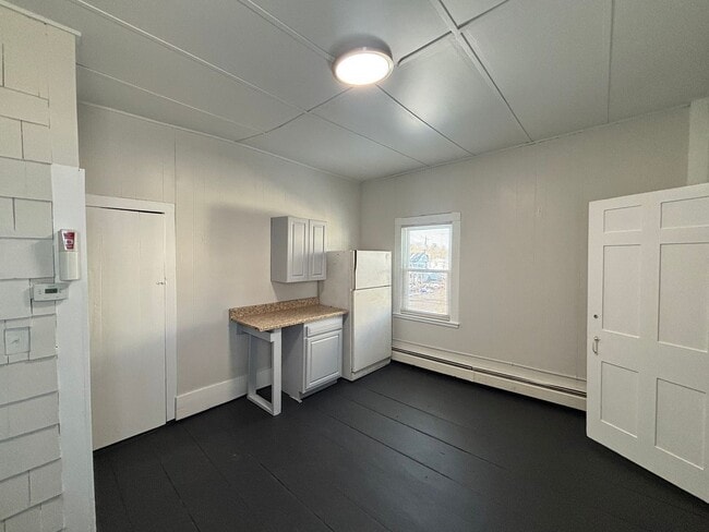 11 Spring St Unit 2