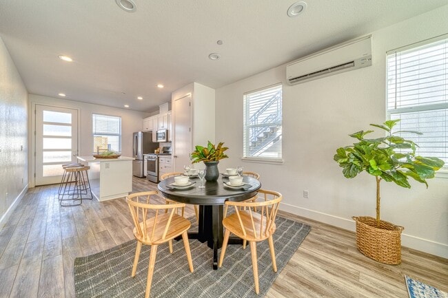 Photo - Phase 1 Bungalow Rental - Lot D40 Main Unidad D40  1