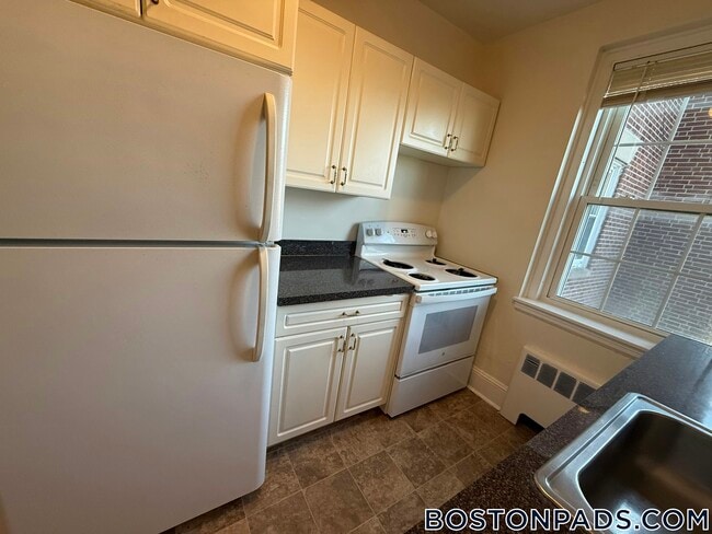 Photo - 550 Belmont St Unidad 22