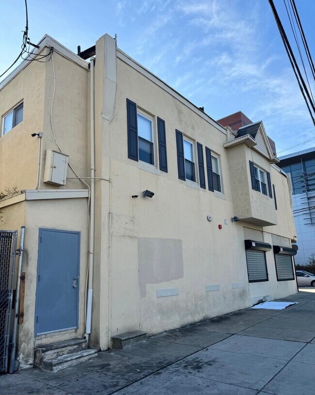 Photo - 5665 E Wister St