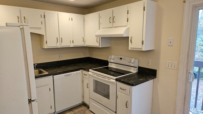 Photo - 165 Alice St Unit 1