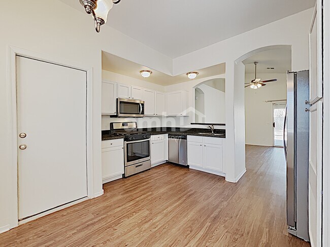 Photo - 368 S 161ST Dr
