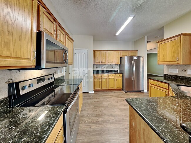 Photo - 6909 Weirton Pl