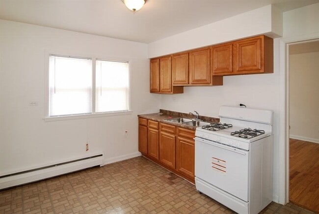 Building Photo - 817 S 19th Ave Rental