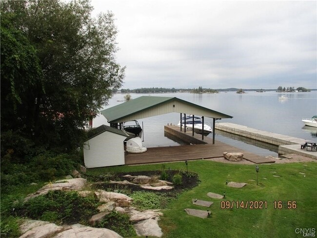 Photo - 47619 Dingman Point Rd