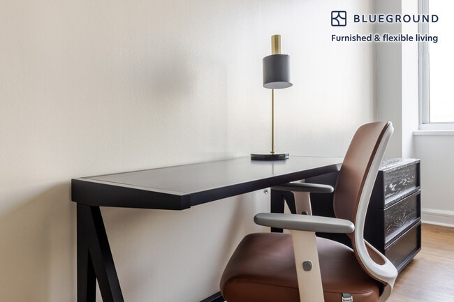 Photo - 140 Riverside Blvd Unidad FL4-ID1883