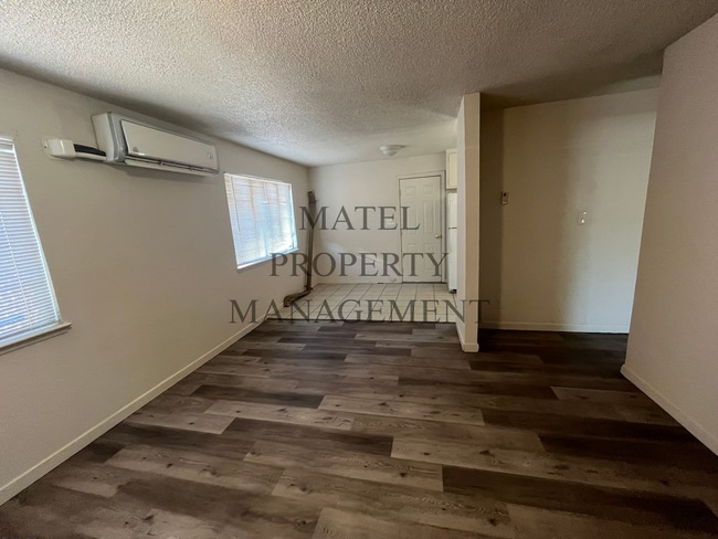 Photo - GIL560 Unit 3