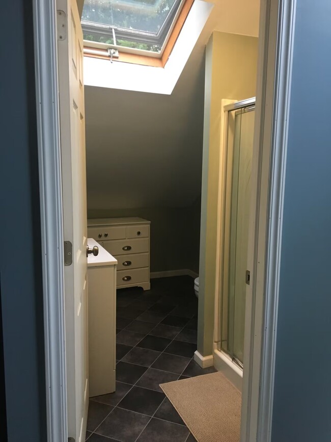 390 Main St Unit 2