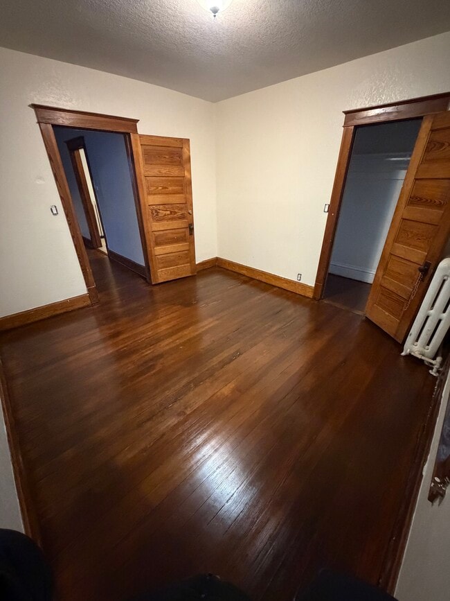 Bed 2 - 1910 Lasalle St Unit 1910 LaSalle st