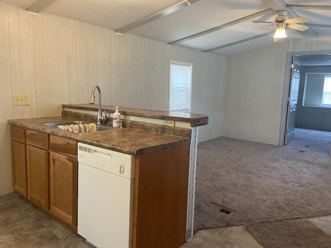 Photo - 191 Lindenview Cir