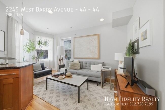 Photo - 2245 W Barry Ave Unit 4A