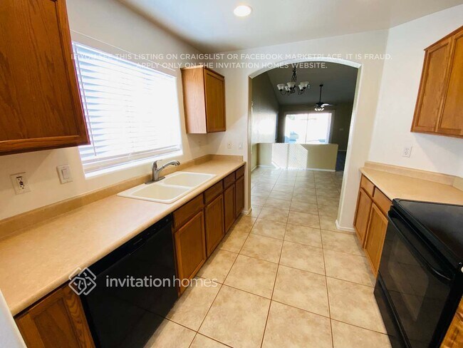 Photo - 2724 E Concho Ave