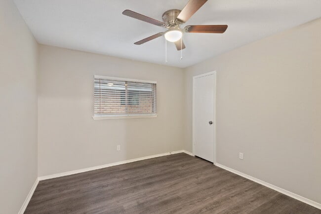 Photo - 2411 Cypressvine Dr