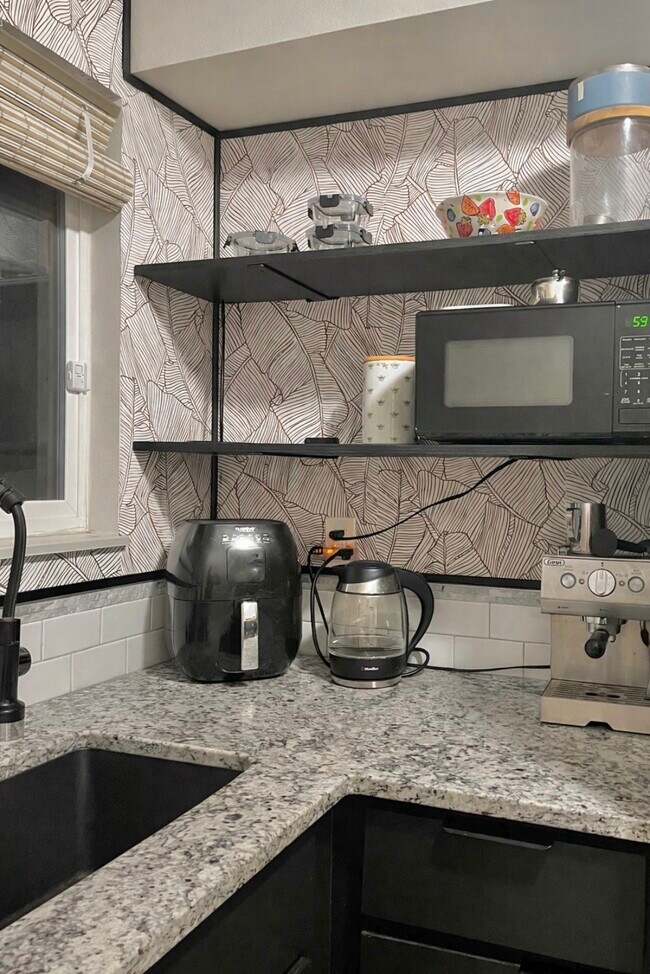 Photo - 1706 Palm Dr