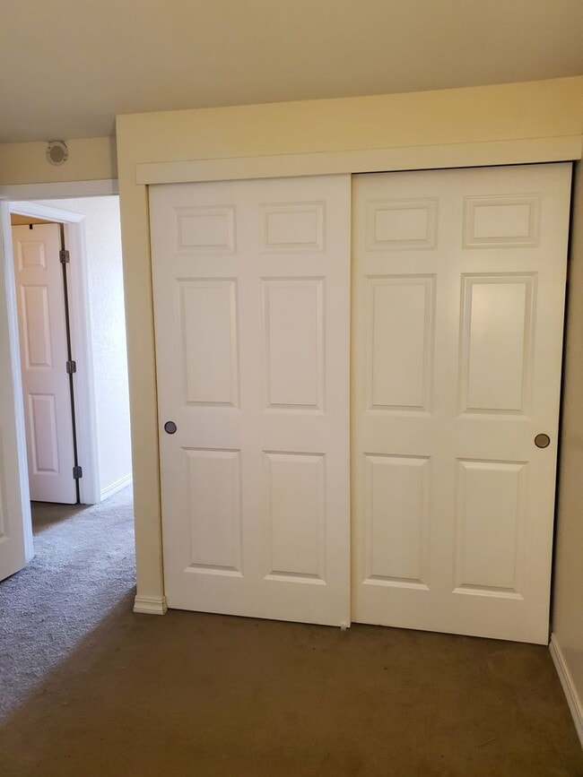 Photo - 2 Bedroom Condo At Sunn Fjord Condominiums Unit J101