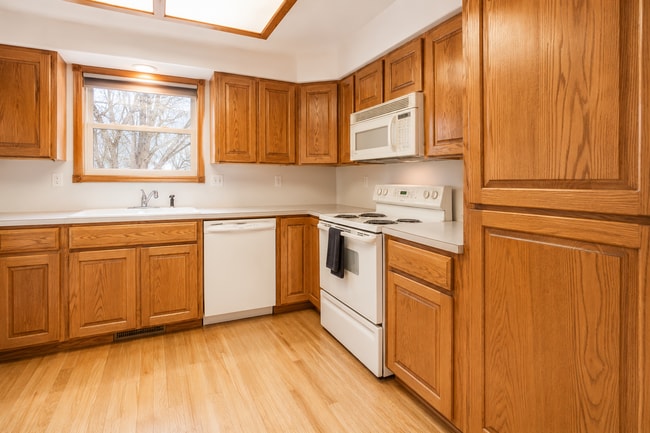 Photo - 601 Moose Ct