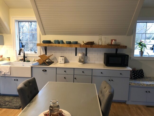 Photo - 130 Sarah Dr