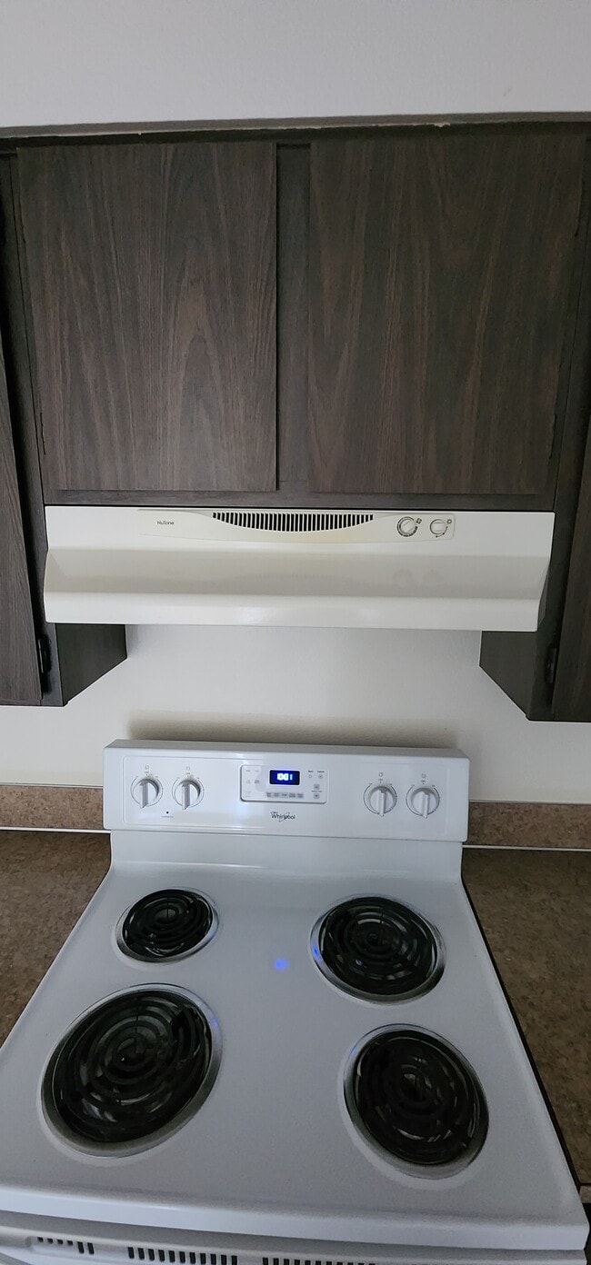 Photo - 521 159th St E