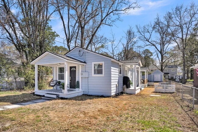 Photo - Charming Cottage with Modern Upgrades in Hanahan