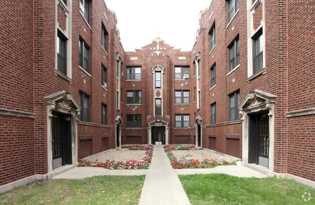 4451-4459 S Greenwood Ave
