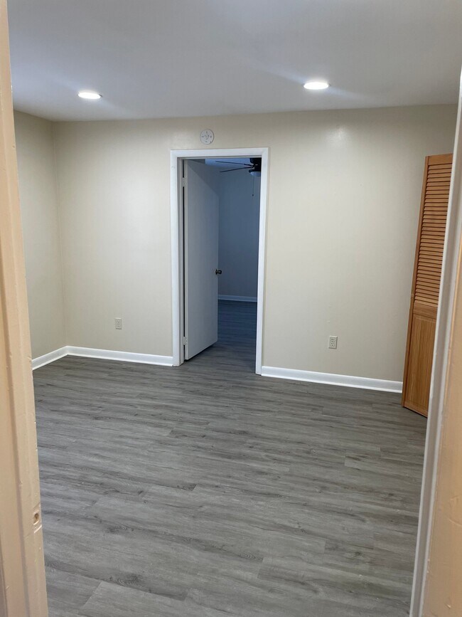 5515 Summerfield Ave Unidad 2