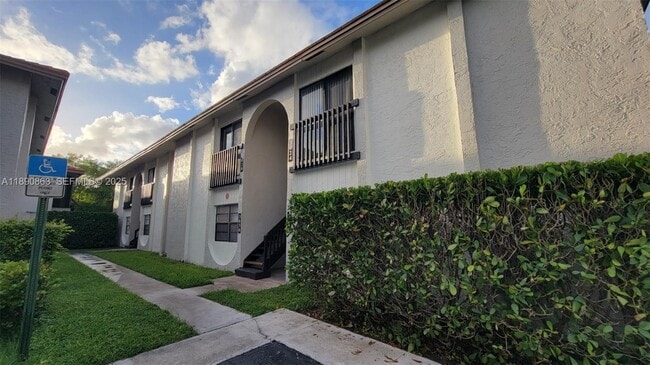 Building Photo - 3036 Coral Ridge Dr Unit 3036