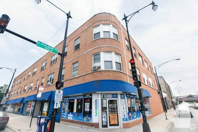 Building Photo - 3957 W Irving Park Rd Rental