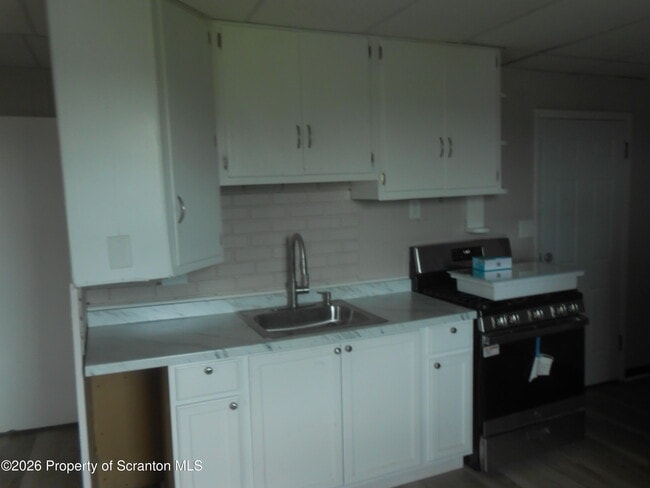 Photo - 716-718-718 Landis St
