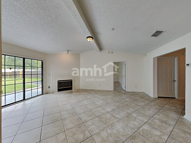 9081 Prosperity Lake Dr