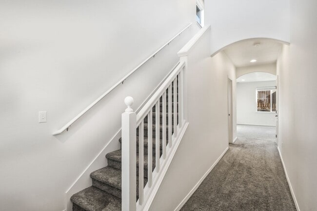 Photo - 3 Bedroom 2.5 Bath Charming Redmond Home