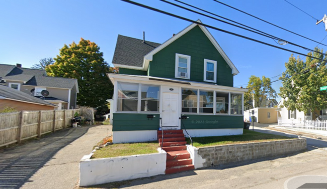 Building Photo - 114 Jewett St Unit #2 Rental