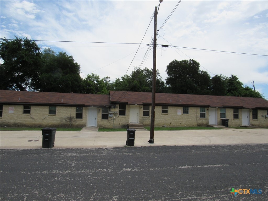 Photo - 516 Wolf St
