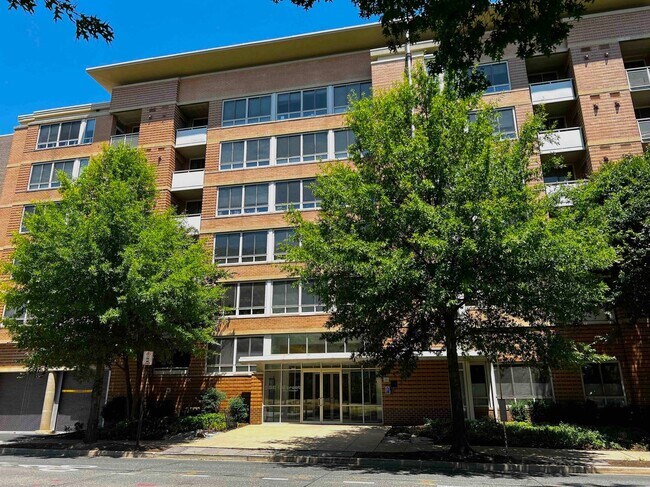 Photo - Charming 1 BR/1 BA Condo in Southwest Wate...