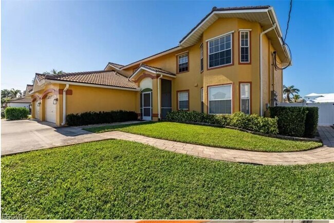 Photo - 5420 Chiquita Blvd S Unit B