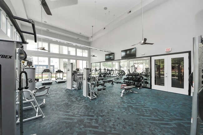 Photo - 5455 Richmond Ave. Unidad 4009