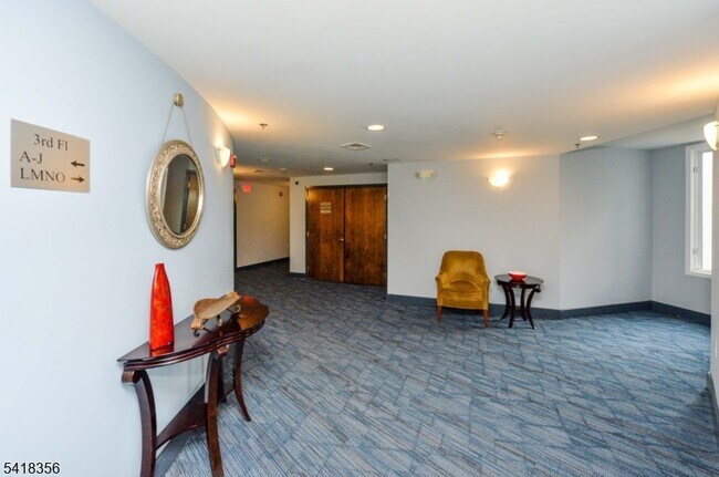 Photo - 70 Adams St Unit B